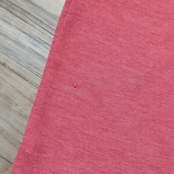 🔺️Under Armour Red Lightweight Hooded Athletic 3/4 Sleeve Top Large - Picture 10 of 10